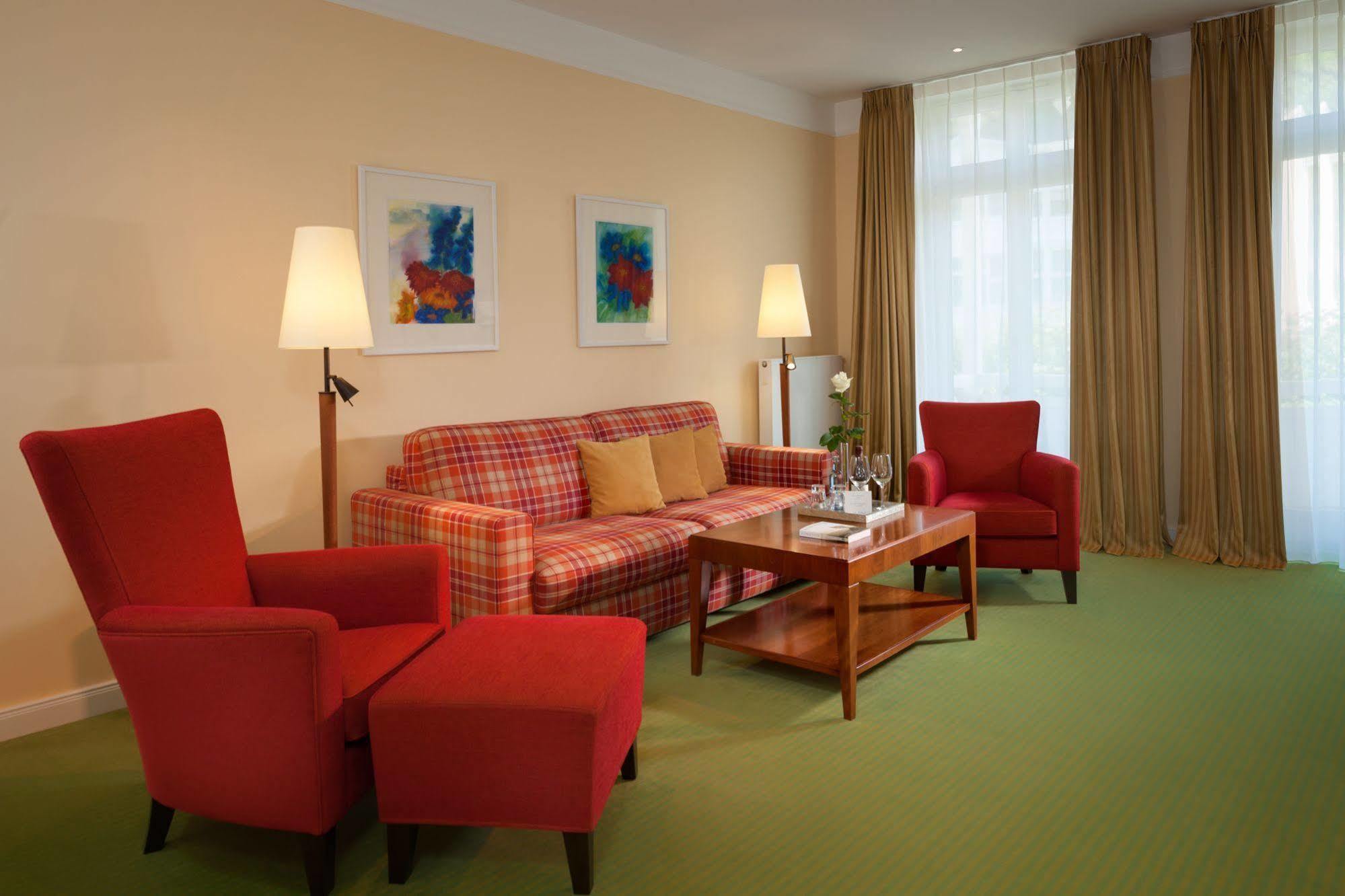 Roewers Privathotel & Spa Sellin  Exterior photo